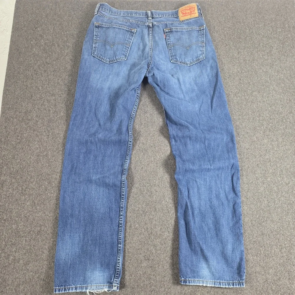 Levis 514 Mens Straight Fit Jeans 36x34 Measures 34x33 Med Wash Denim Distressed